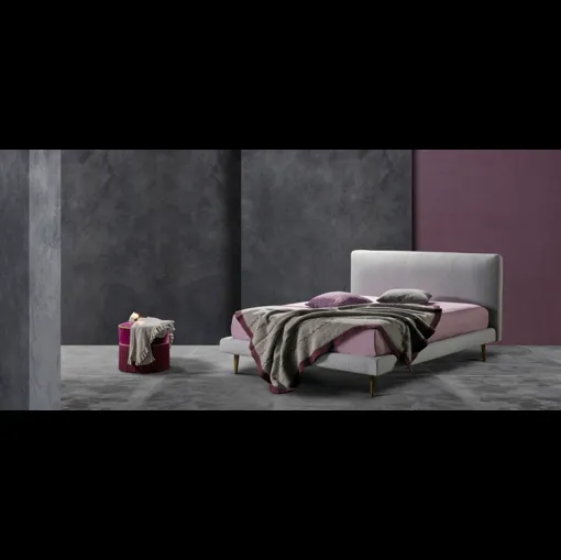 Letto semplice ed elegante in tessuto con testiera Kappa Ring 14 di Excò