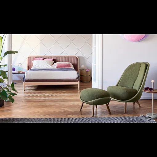 Poltroncina Calatea in tessuto imbottito di Pianca