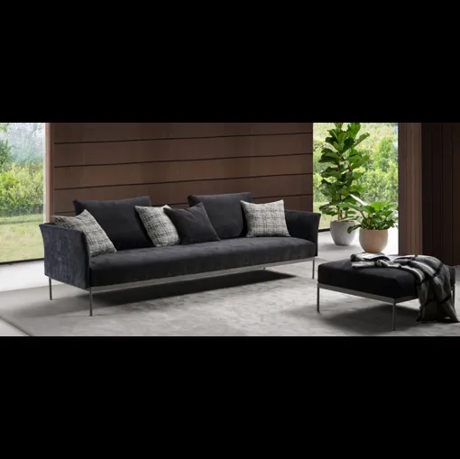 Divano Samuì lineare in tessuto di Excò